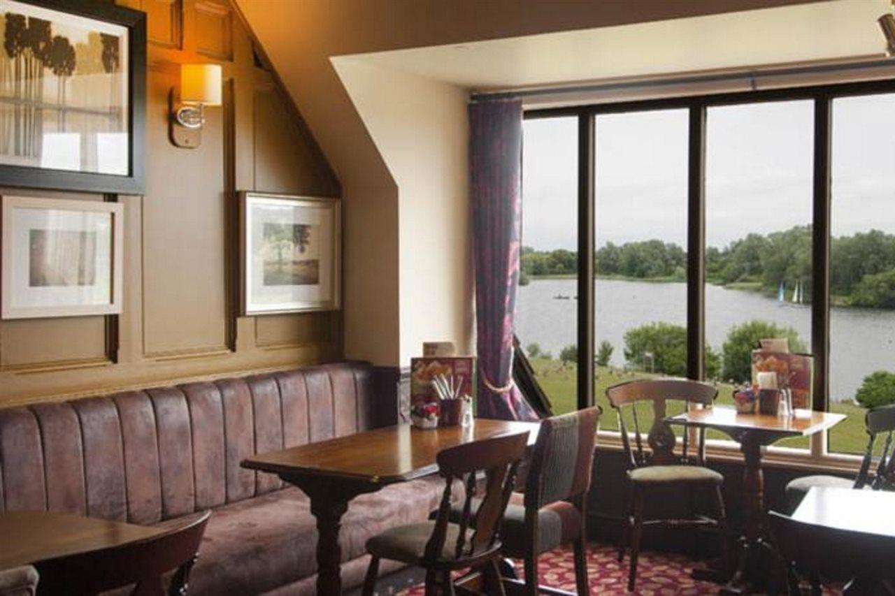 Premier Inn Milton Keynes South Экстерьер фото